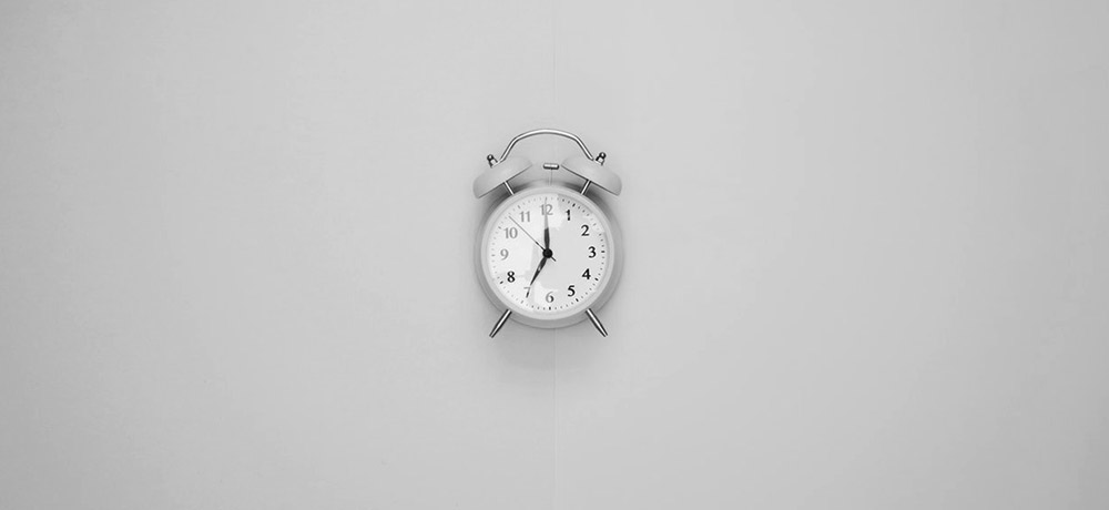 relógio modelo pontual